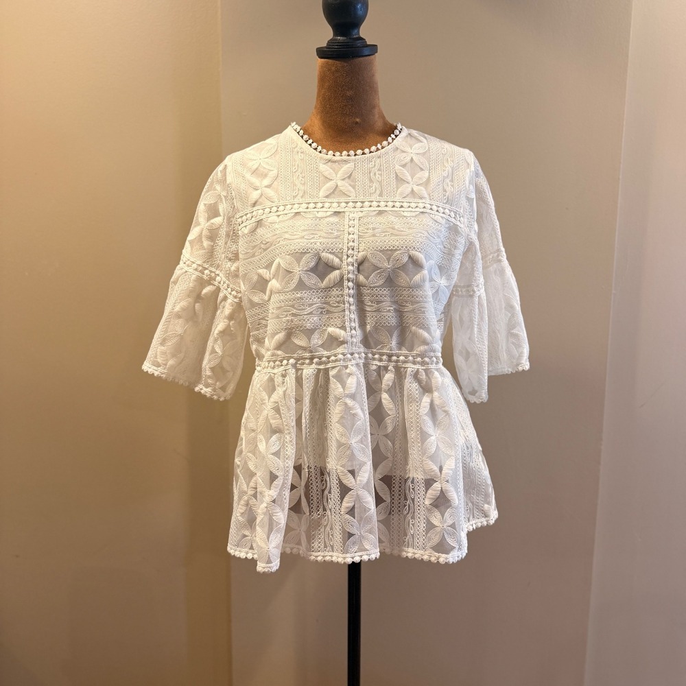 Chicwish Lace Peplum Top Womens M‎ White Bell Sleeve Trim Cottagecore Boho Chic